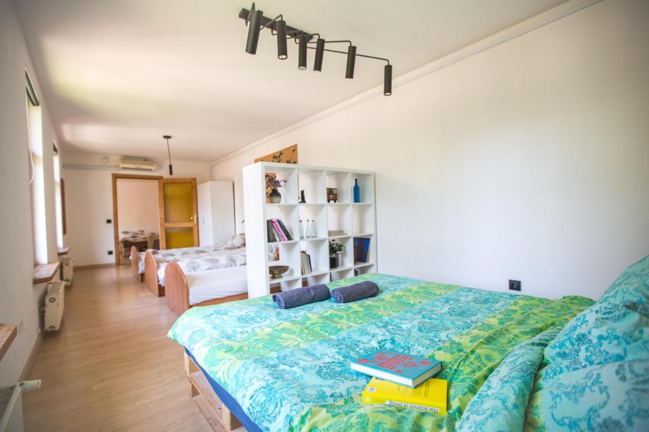 ריגה Wooden House Near City Center מראה חיצוני תמונה